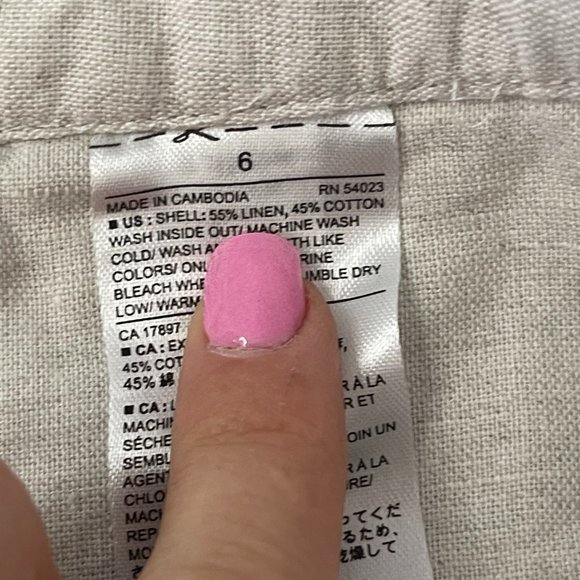 BananaRepublic linen cotton beige  Bermuda shorts. SIZE 6 - Picture 3 of 16